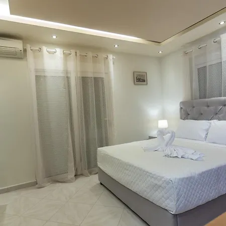 Rhodes Views Apartment