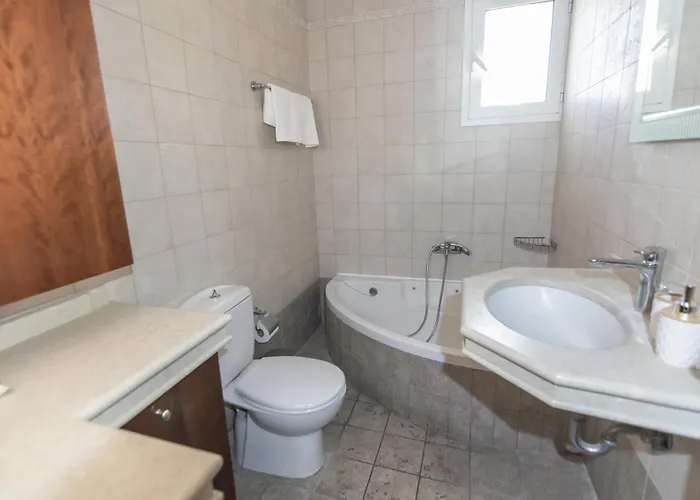 Rhodes Views * Rhodes City