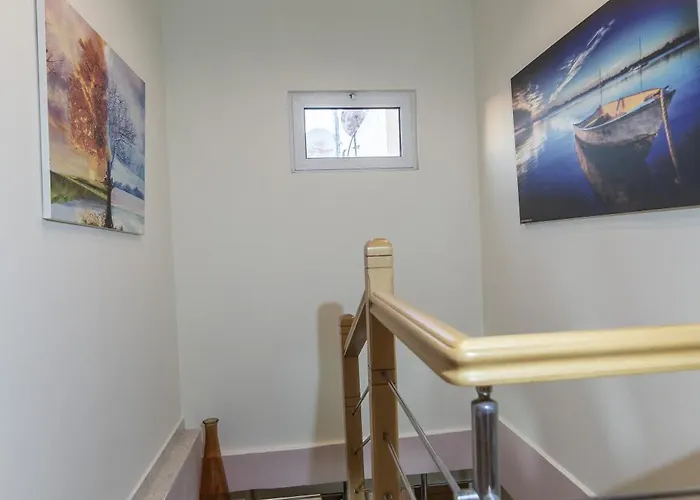 Rhodes Views Apartman *